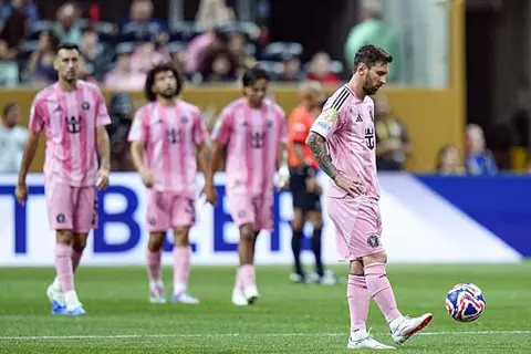 إبراهيموفيتش: ميسي يلعب مع تماثيل في إنتر ميامي.. ويفعل ما يعجز عنه 99% من اللاعبين